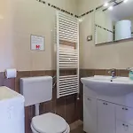 Апартаменты 3 Bedroom Cozy In