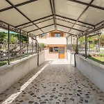 3 Bedroom Cozy In *